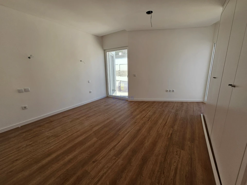 Apartamento T2 para Venda em São Martinho do Porto Foto 5