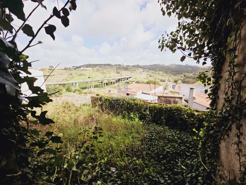 Moradia T5 para Venda em Caldas da Rainha - Santo Onofre e Serra do Bouro Foto 38