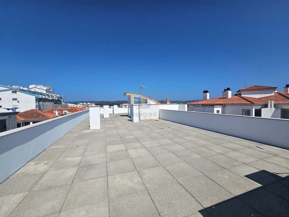 Apartamento T2 para Venda em São Martinho do Porto Foto 15