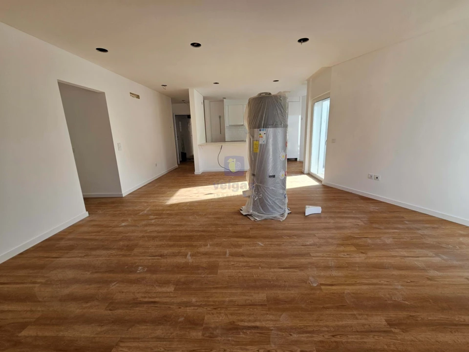 Apartamento T2 para Venda em São Martinho do Porto Foto 3