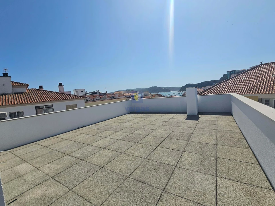Apartamento T2 para Venda em São Martinho do Porto Foto 1