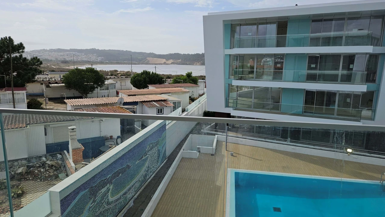 Apartamento T3 para Venda em São Martinho do Porto Foto 15