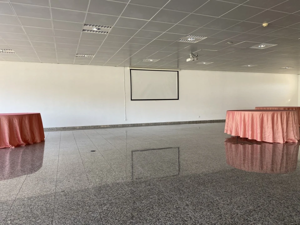 Negócio para Venda em Vale de Santarem Foto 23