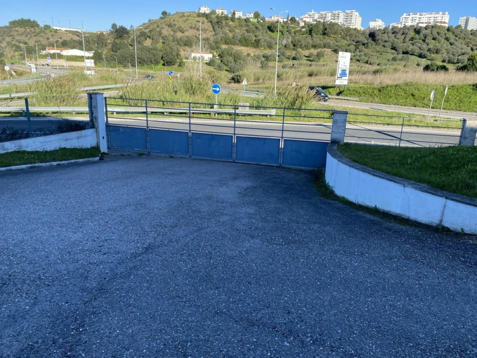 Negócio para Venda em Vale de Santarem Foto 11