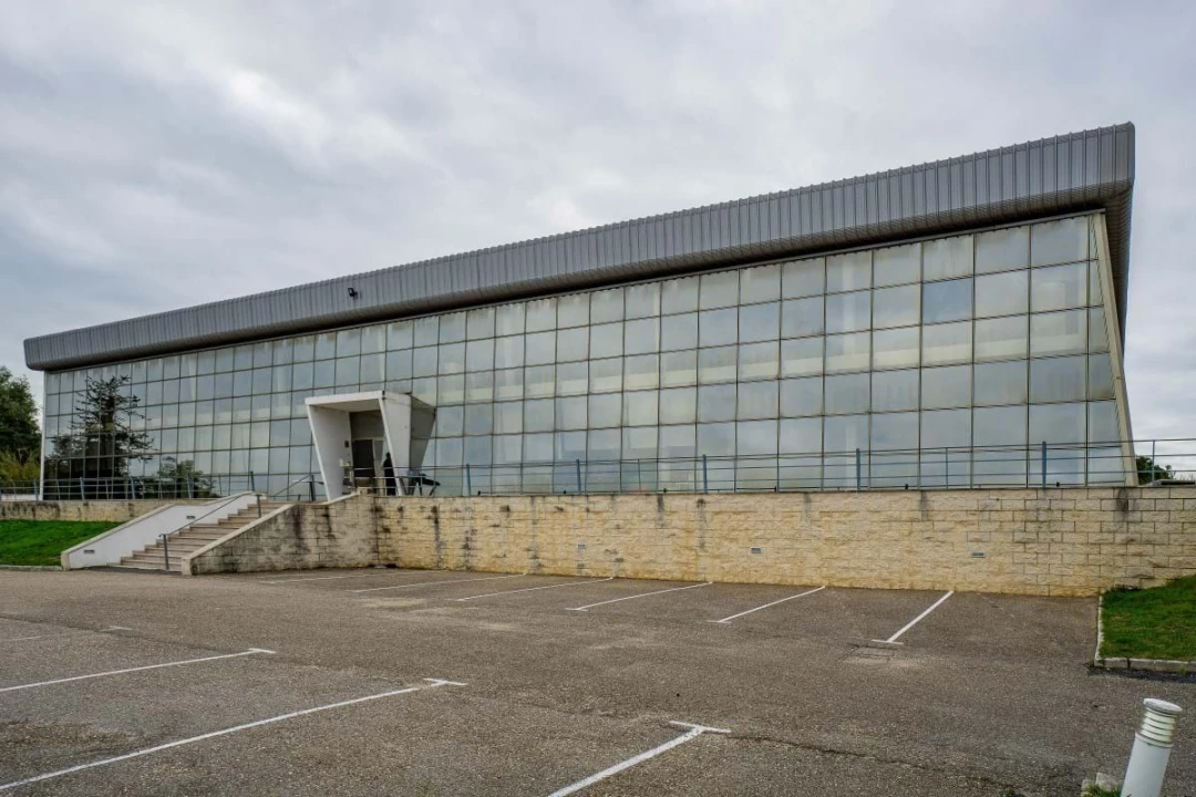 Negócio para Venda em Vale de Santarem Foto 1