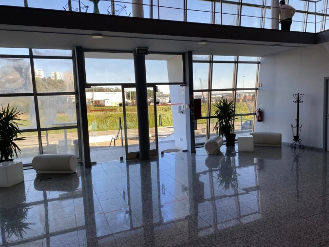 Negócio para Venda em Vale de Santarem Foto 16