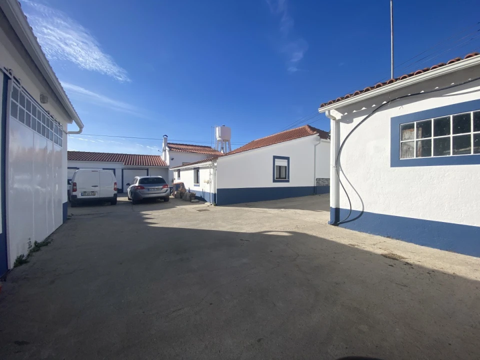 Moradia T3 para Venda em Povoa da Isenta Foto 1