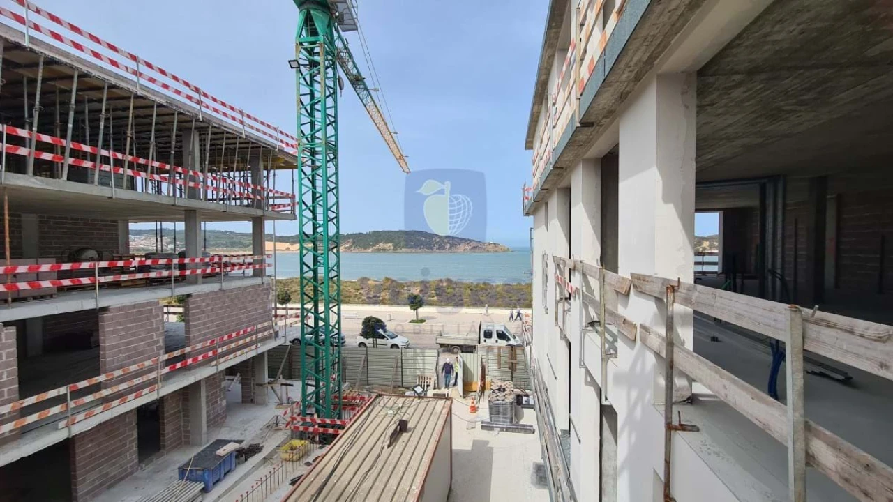 Apartamento T3 para Venda em São Martinho do Porto Foto 5