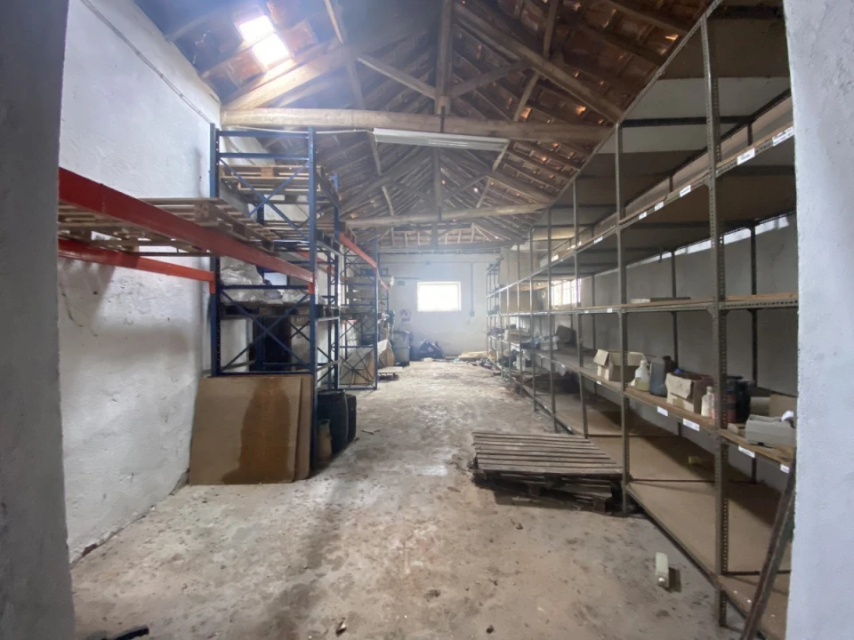 Armazém para Venda em Malhou, Louriceira e Espinheiro Foto 15