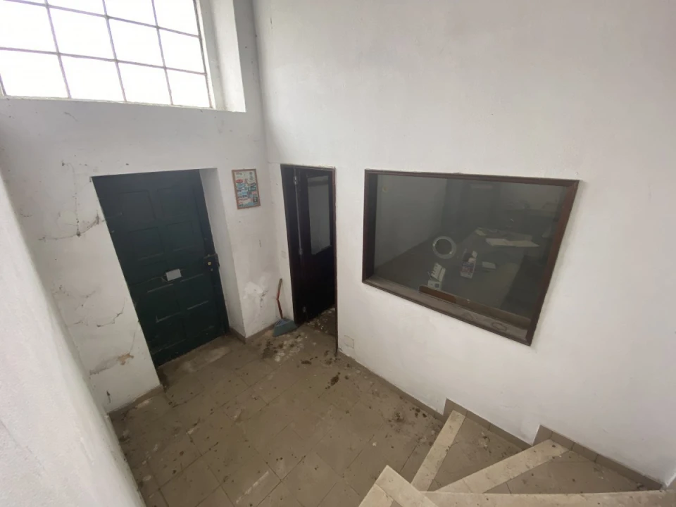 Armazém para Venda em Malhou, Louriceira e Espinheiro Foto 42