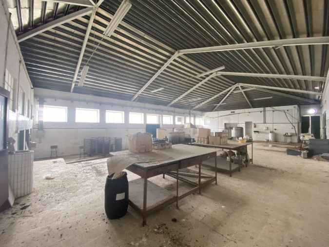 Armazém para Venda em Malhou, Louriceira e Espinheiro Foto 41