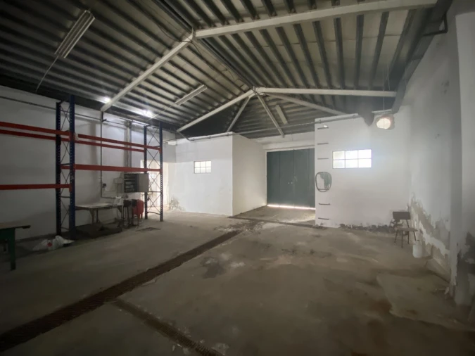 Armazém para Venda em Malhou, Louriceira e Espinheiro Foto 35