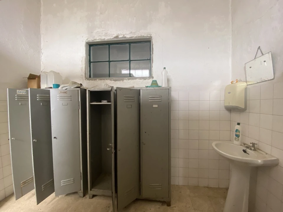 Armazém para Venda em Malhou, Louriceira e Espinheiro Foto 31