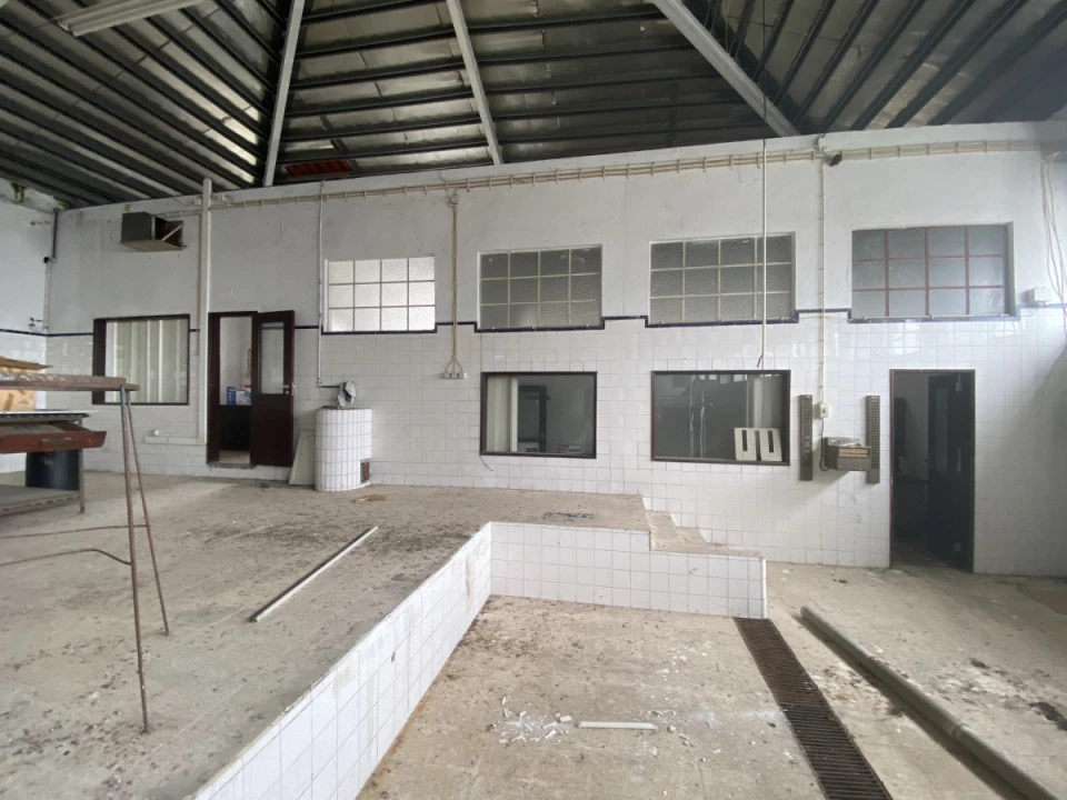 Armazém para Venda em Malhou, Louriceira e Espinheiro Foto 44