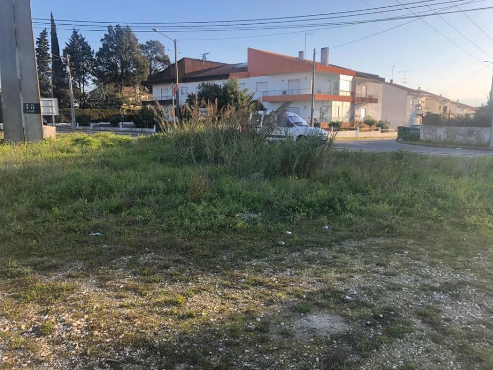 Terreno para Venda em Vale de Santarem Foto 9