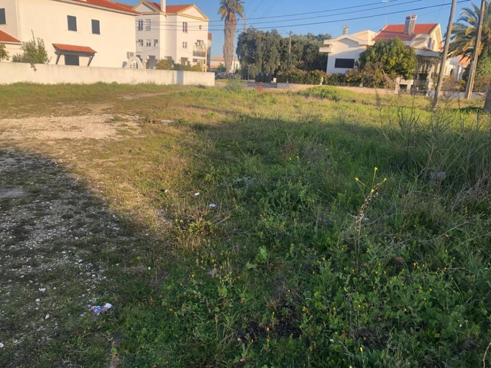 Terreno para Venda em Vale de Santarem Foto 4