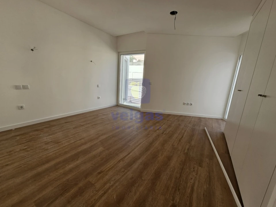 Apartamento T2 para Venda em São Martinho do Porto Foto 6