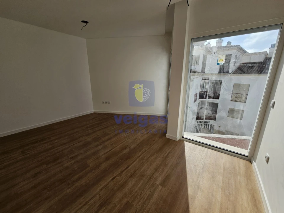 Apartamento T2 para Venda em São Martinho do Porto Foto 5
