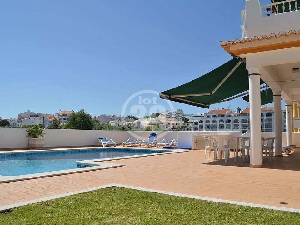 Moradia T4 para Venda em Albufeira e Olhos de Água Foto 17
