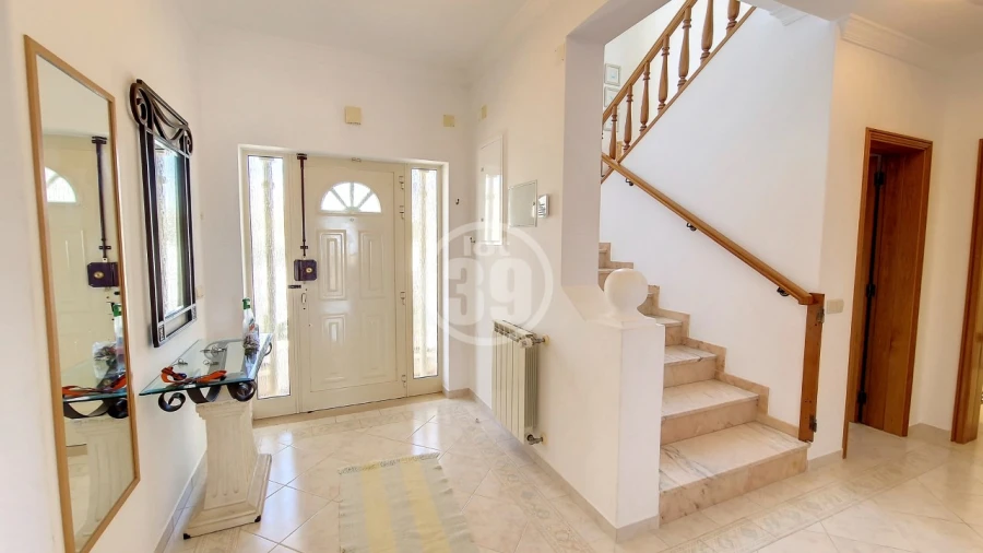Moradia T4 para Venda em Albufeira e Olhos de Água Foto 8