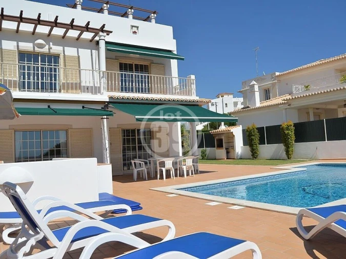 Moradia T4 para Venda em Albufeira e Olhos de Água Foto 19
