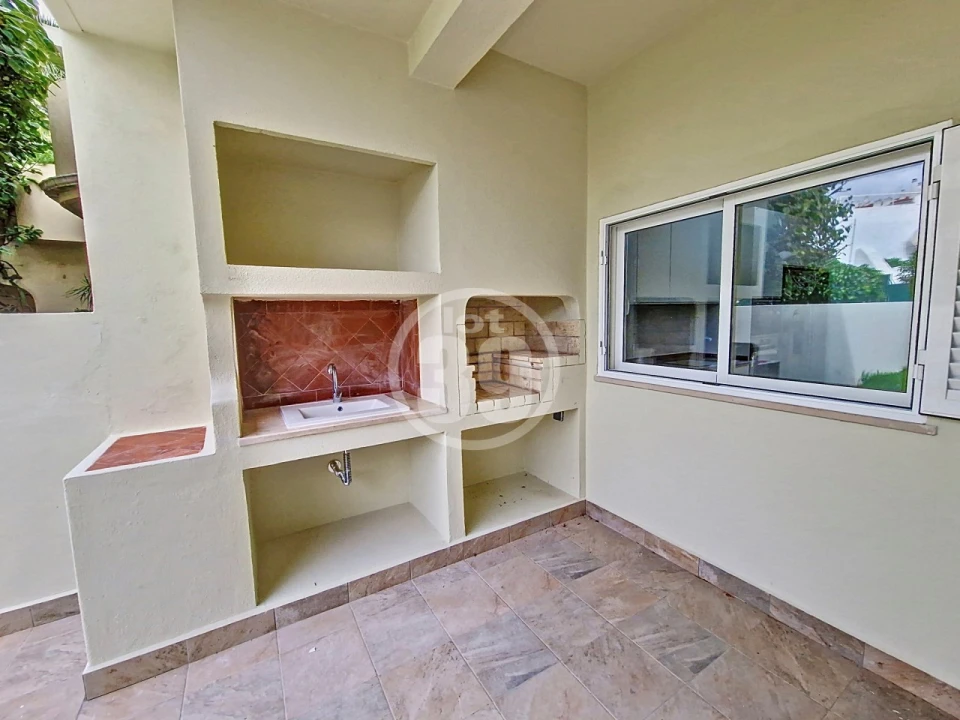 Moradia T3 para Venda em Albufeira e Olhos de Água Foto 31