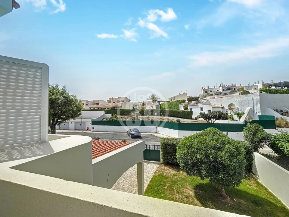 Moradia T3 para Venda em Albufeira e Olhos de Água Foto 26