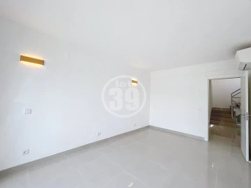 Moradia T3 para Venda em Albufeira e Olhos de Água