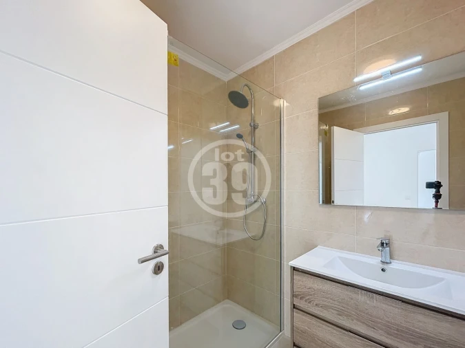 Moradia T3 para Venda em Albufeira e Olhos de Água Foto 33