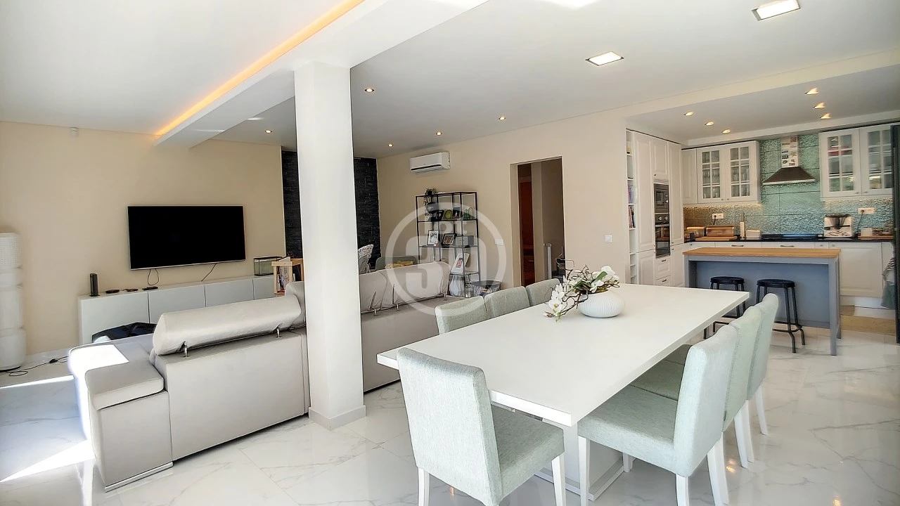 Moradia T5 para Venda em Albufeira e Olhos de Água Foto 7