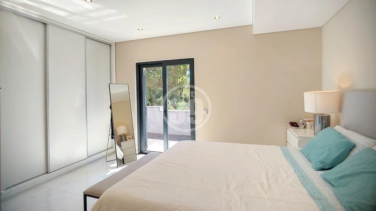 Moradia T5 para Venda em Albufeira e Olhos de Água Foto 30