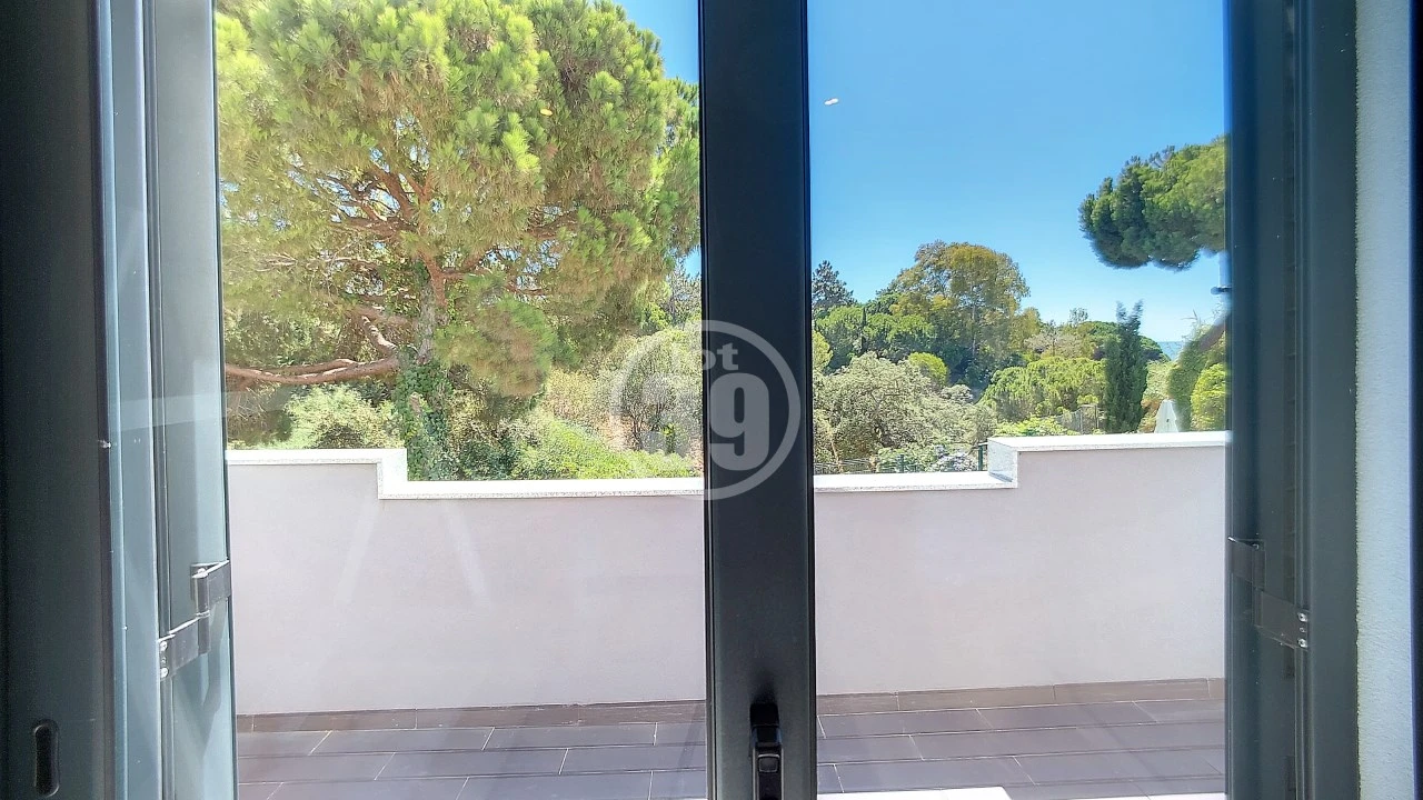 Moradia T5 para Venda em Albufeira e Olhos de Água Foto 38