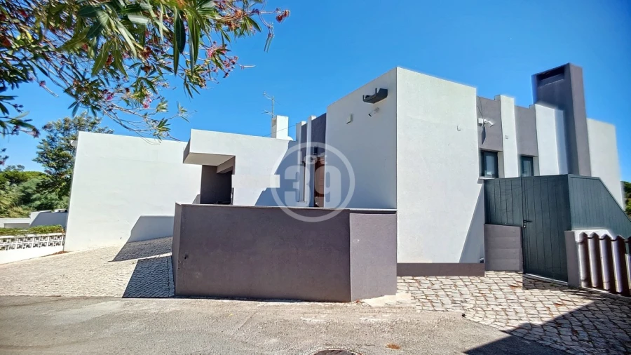 Moradia T5 para Venda em Albufeira e Olhos de Água Foto 50