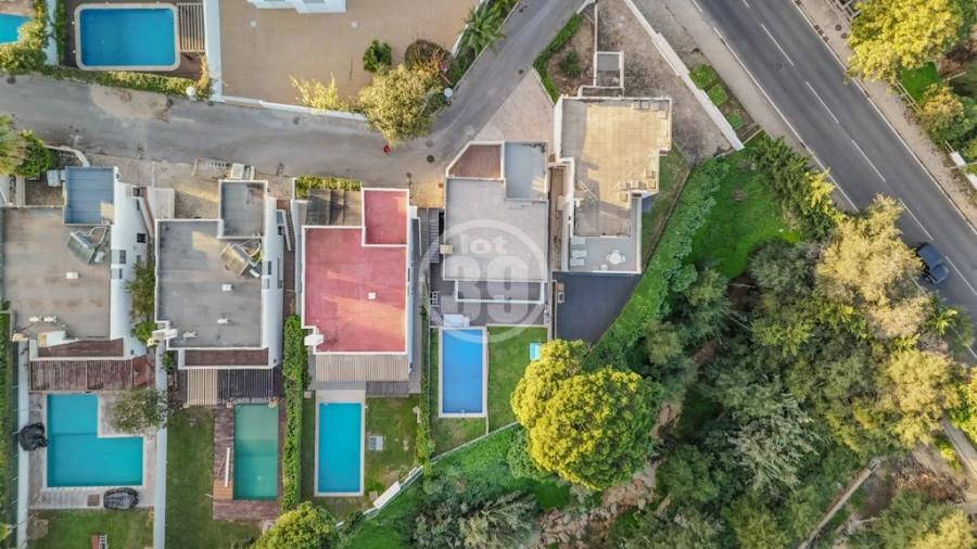 Moradia T5 para Venda em Albufeira e Olhos de Água Foto 5