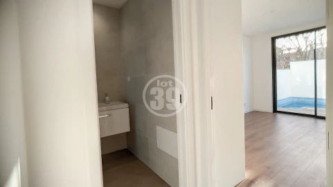 Moradia T3 para Venda em Moncarapacho e Fuseta
