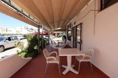 Negócio para Venda em Albufeira e Olhos de Água