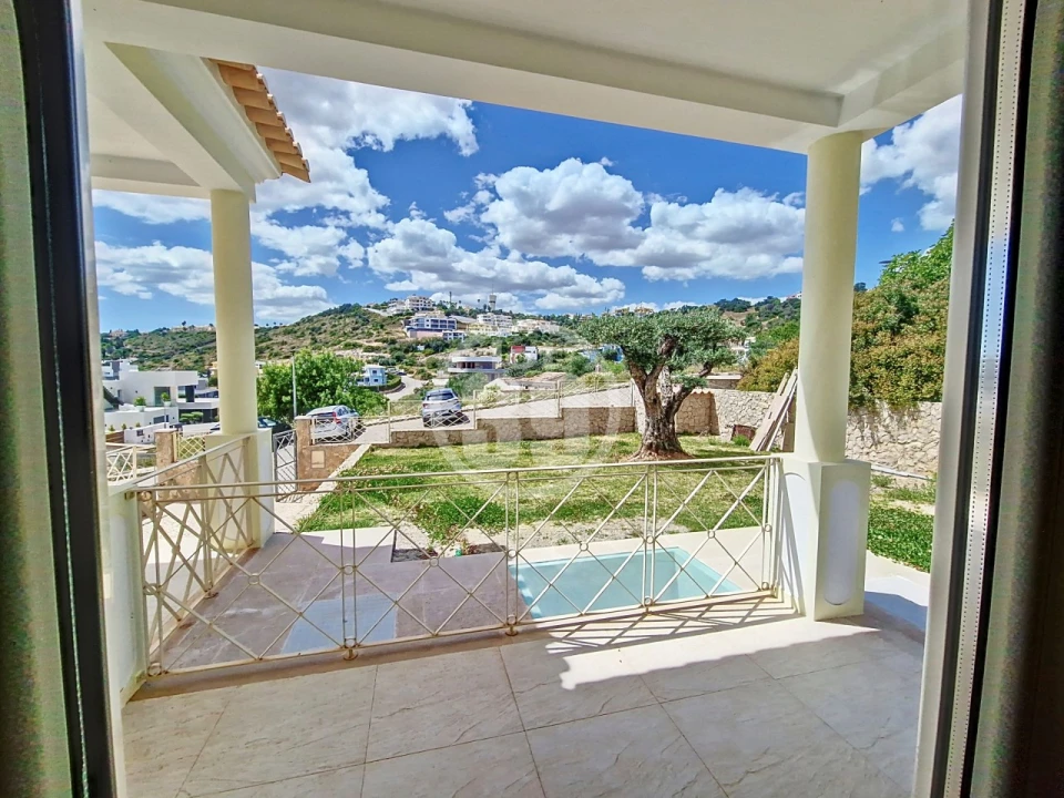 Moradia T4 para Venda em Albufeira e Olhos de Água Foto 21