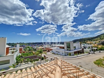 Moradia T4 para Venda em Albufeira e Olhos de Água