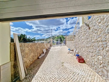 Moradia T4 para Venda em Albufeira e Olhos de Água