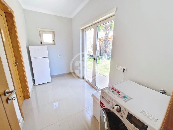 Moradia T4 para Venda em Albufeira e Olhos de Água Foto 14