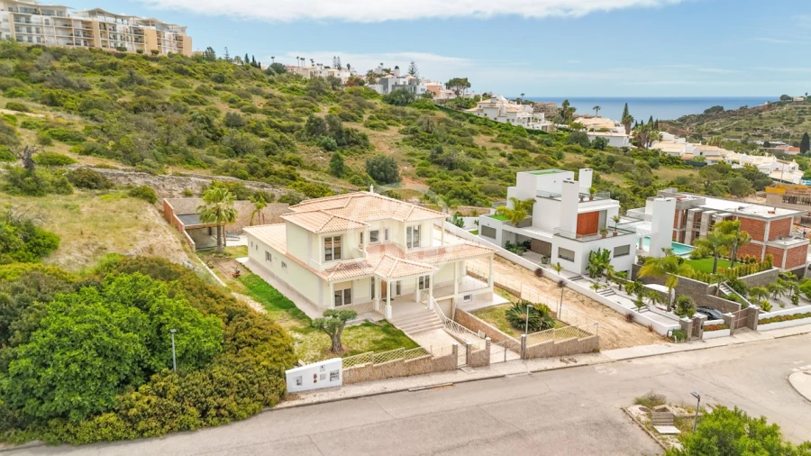 Moradia T4 para Venda em Albufeira e Olhos de Água Foto 45