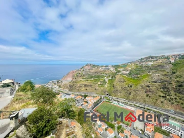 Moradia T3 para Venda em Ribeira Brava