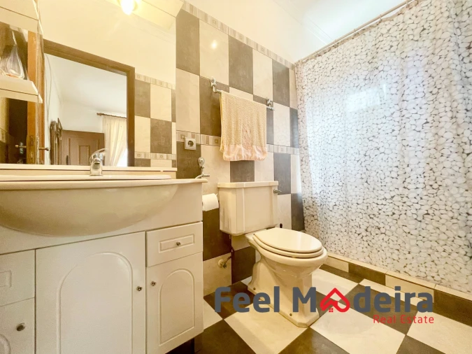 Moradia T3 para Venda em Ribeira Brava Foto 11