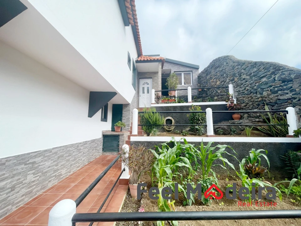 Moradia T3 para Venda em Ribeira Brava Foto 32