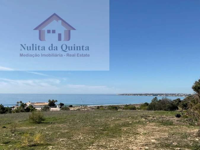 Moradia T4 para Venda em Albufeira e Olhos de Água Foto 17