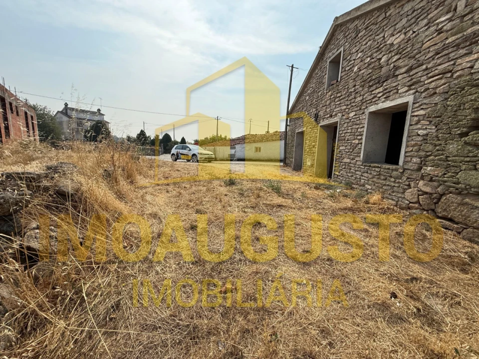 Moradia T2 para Venda em Junça e Naves Foto 3