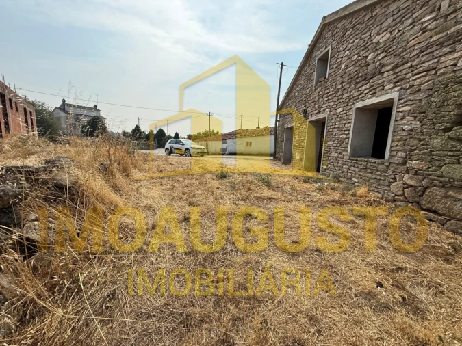 Moradia T2 para Venda em Junça e Naves Foto 3