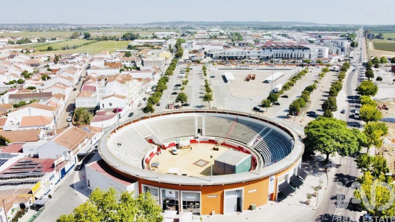 Negócio para Venda em Almeirim Foto 24