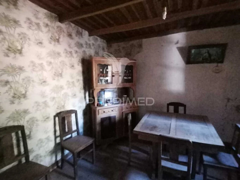 Moradia T3 para Venda em Beco Foto 4