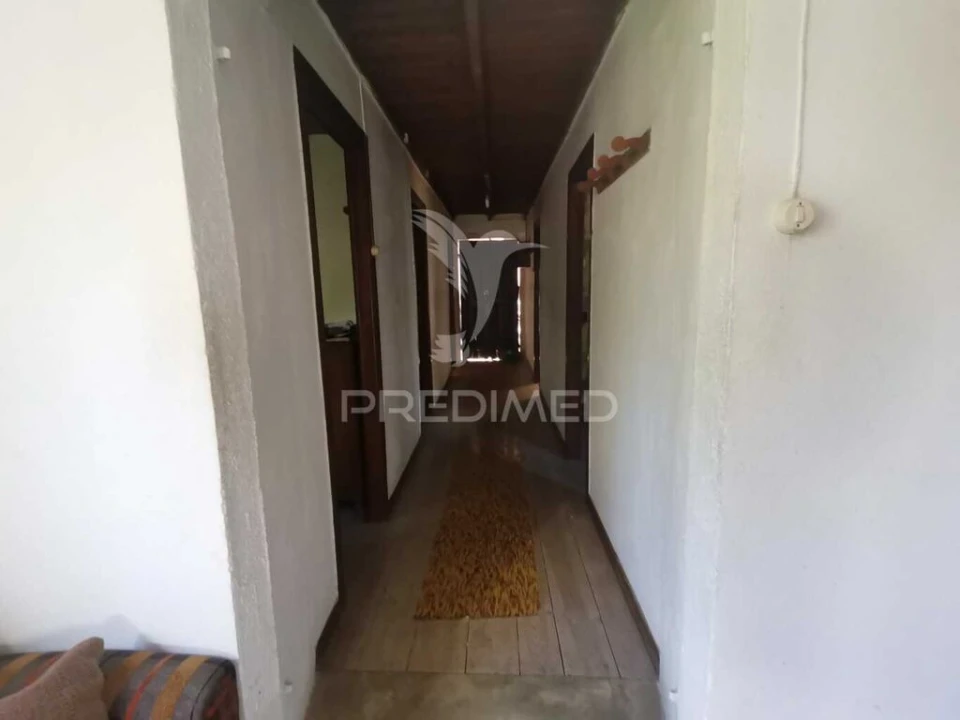 Moradia T3 para Venda em Beco Foto 9